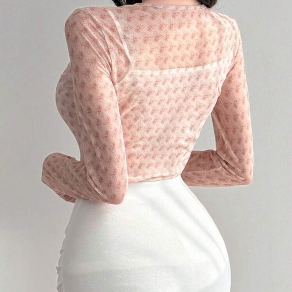 - Elegant pink top long sleeve - Picture 2 of 6